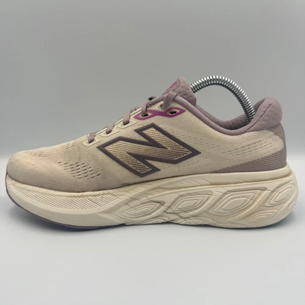 New Balance Fresh Foam 880 Women's Size 8.5 Running Shoes Tan‎ Purple W880T13